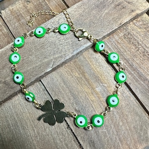 Gold Clover Charm Bracelet with Green All-Seeing Eye Beads - St Patrick&#39;s Day Accessories - Festive Shamrock Jewelry - Spiritual Gift
