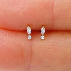 Petite boucle d'oreille tragus en or massif 14 carats avec diamants, boucle d'oreille sans filetage à dos plat, simple conque, goujon hélicoïdal