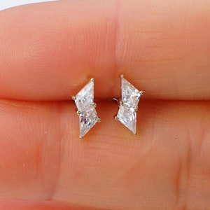 14K solid gold kite moissanite cartilage stud earrings Unique Threadless conch studs Push-in flat back Helix studs Tragus piercing jewelry
