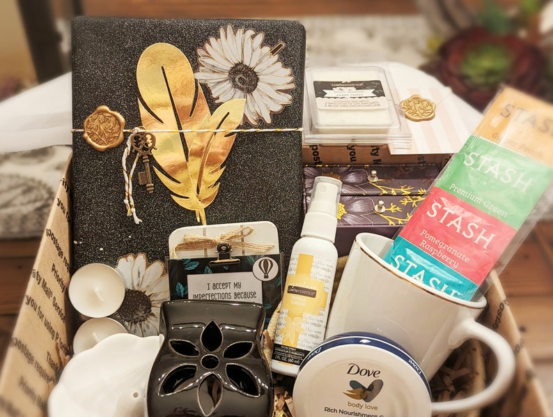 GOLD & BLACK Blind Date With a Book, Exciting Mystery Book Bundles