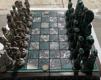 Vintage Antique Maya Vs. Spanish Conquistadors Chess Set - Etsy