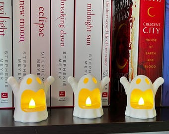 Glowing Tealight Ghost Trio – LED Candle Halloween Ghost Decor – Cute 3D Printed Ghosts – Shelf Sitters or Tiered Tray Spooky Set
