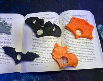 Book Page Holder, Thumb Bookmark, One Hand Reading Tool, Reader Gift, Book Lover Accessory