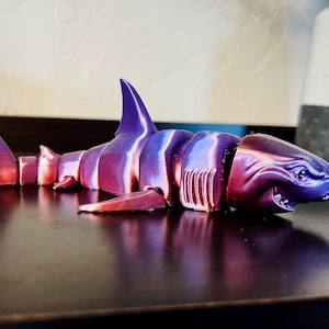 Articulated Great White Shark - Flexi Marine Animal Toy, Movable Shark Figure, Ocean Life Gift, Unique Shark Decor