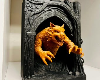 Werewolf Book Nook 3D Printed Display Nook Magical Bookshelf Insert | Werewolf Scene | Wizarding Decor