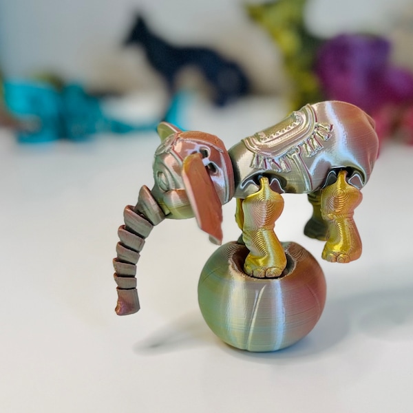 Balancing Circus Elephant - 3D Printed Articulated Sculpture, Poseable Elephant with Ball, Whimsical Circus Decor, Circus-themed Gift