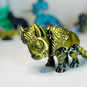 Articulating Bison - 3D Printed Collectible, Poseable Buffalo Sculpture, Unique Wildlife Decor, Movable Bison Figurine, Rustic Home Accent