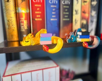 Dragon Book Hugger, Shelf Sitting Dragon Figurine, Book Lover Gift, Fantasy Bookshelf Decor, 3D Printed Reading Dragon