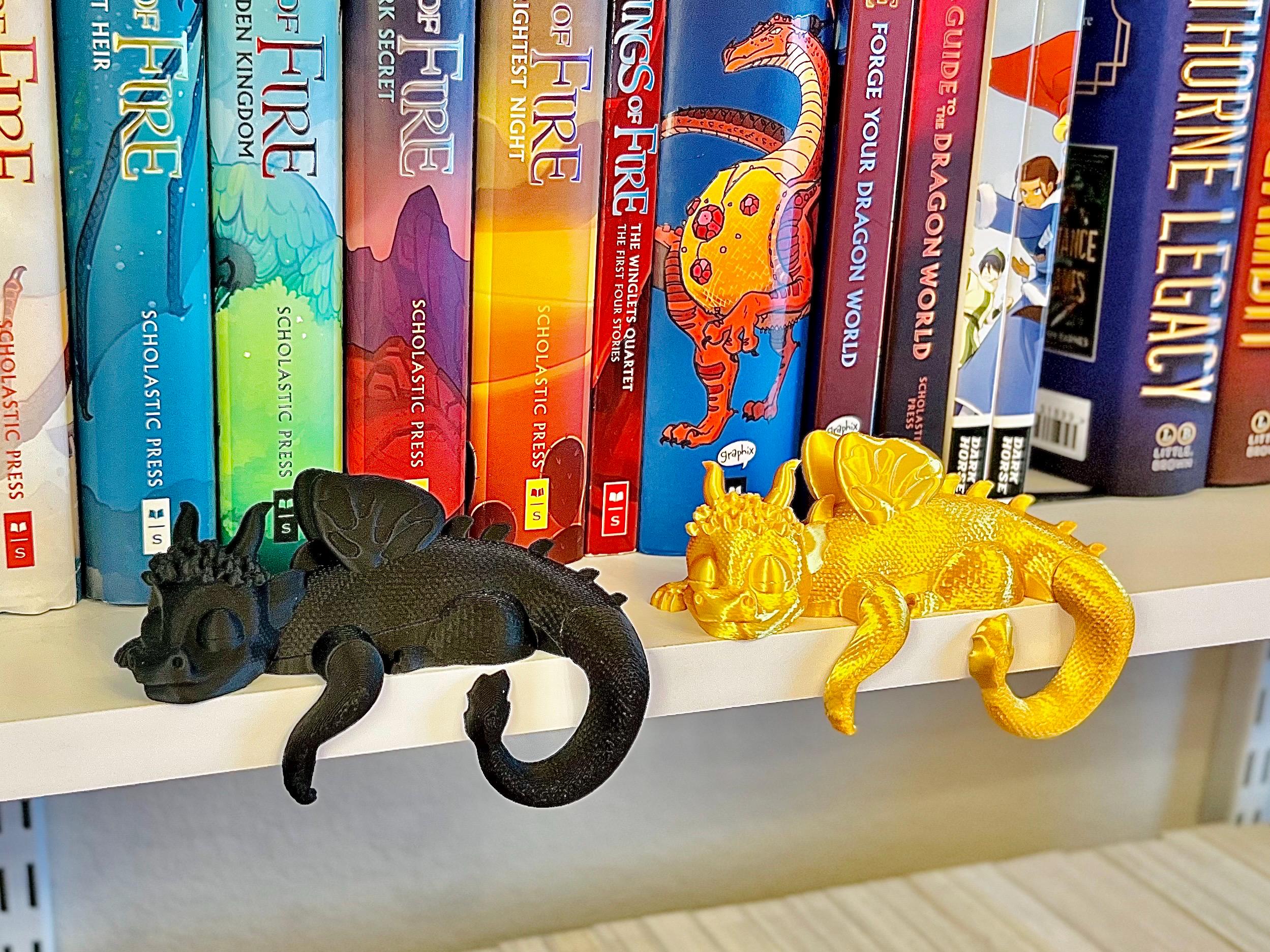 Bookshelf Dragon Sleeping V3 – Adorable 3D Printed Dragon Decor