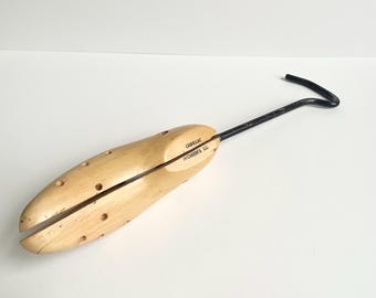 Vintage single CADILLAC Wooden shoe Tree Stretcher Ladies Women’s Large (LG)