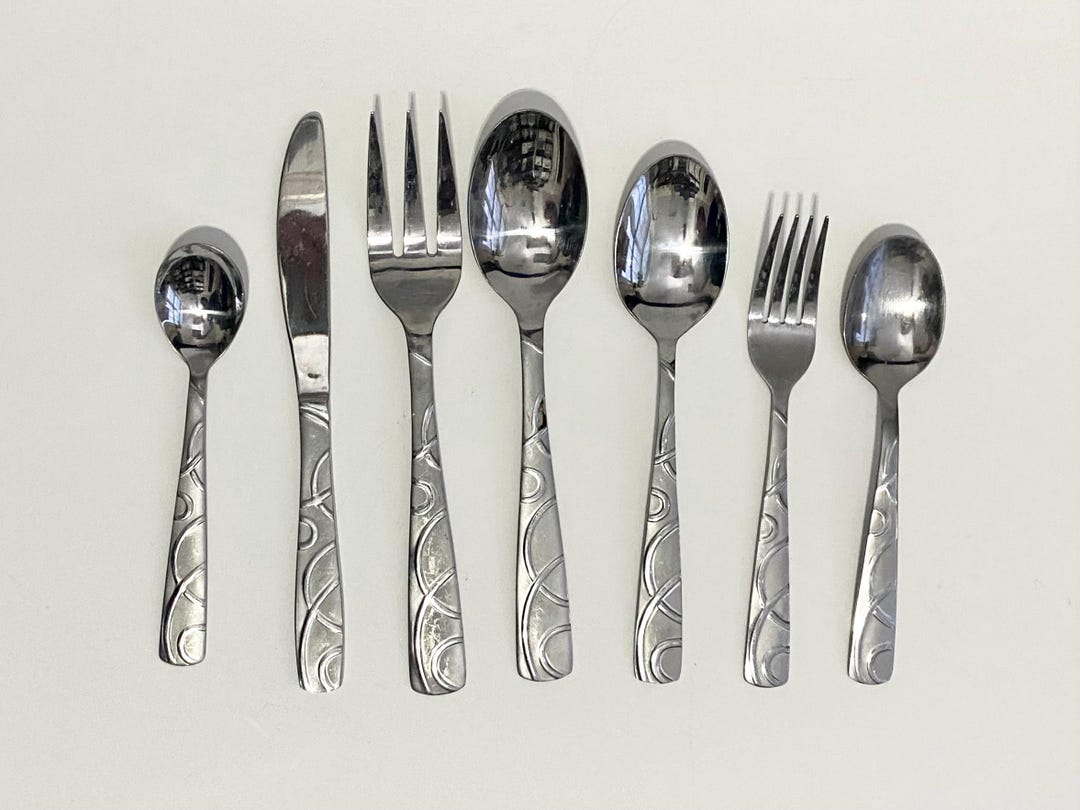 19 Pcs Cambridge Silversmiths ‘CONQUEST Sand’ Silverware Flatware ...