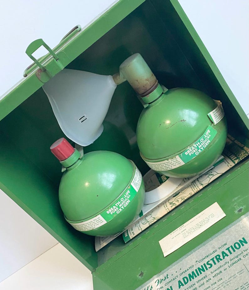 Vintage Breath-o'-life Oxygen Administration Kit, Medical 1960s Decor ...