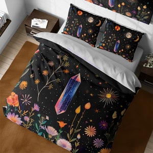 Retro Vintage Crescent Moon Crystal Bedding Set, Botanical Celestial Duvet Cover, Night Sky Boho Hippie Bedspread, Witchy Magical Bedroom