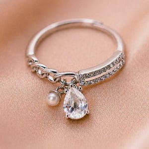 Dangle Ring · Aquamarin Tropfen Anhänger · 925 Silber · Kettenring · Verstellbarer Charm Ring · Minimalistischer Schmuck