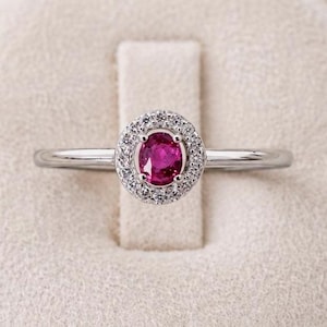 Zarter Rubinring • Natürlicher Rubinring • 925er Silberring, mit 18K Weißgold vergoldet • verstellbarer Ring • Geschenk für Frau