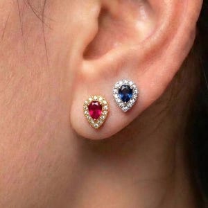 Pendientes de botón de rubí y zafiro · Engaste de halo colgante · Plata de ley 925 · Rubí y zafiro naturales · Pendientes de botón pequeños y delicados