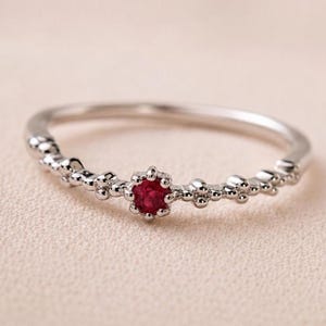 Spinell Perlenring · 925 Silberring Verstellbar · Roter Edelstein Ring · Zarter Stackable Ring · Minimalistischer Ring · Geschenk für Sie