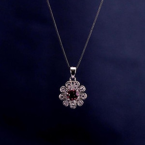 Natural Garnet Daisy Necklace • Pendant Necklace • Gold-Plated 925 Silver • Gift for Her • Birthday Gift