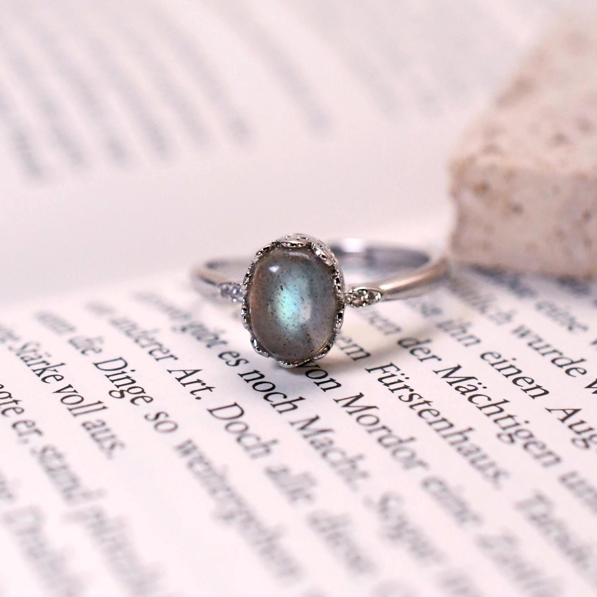 Labradorite Cabochon Ring · Natural Labradorite · 925 Sterling