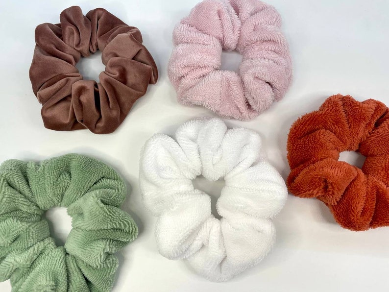 Scrunchies de terciopelo/difusos, rosa, verde, blanco, rojo imagen 5