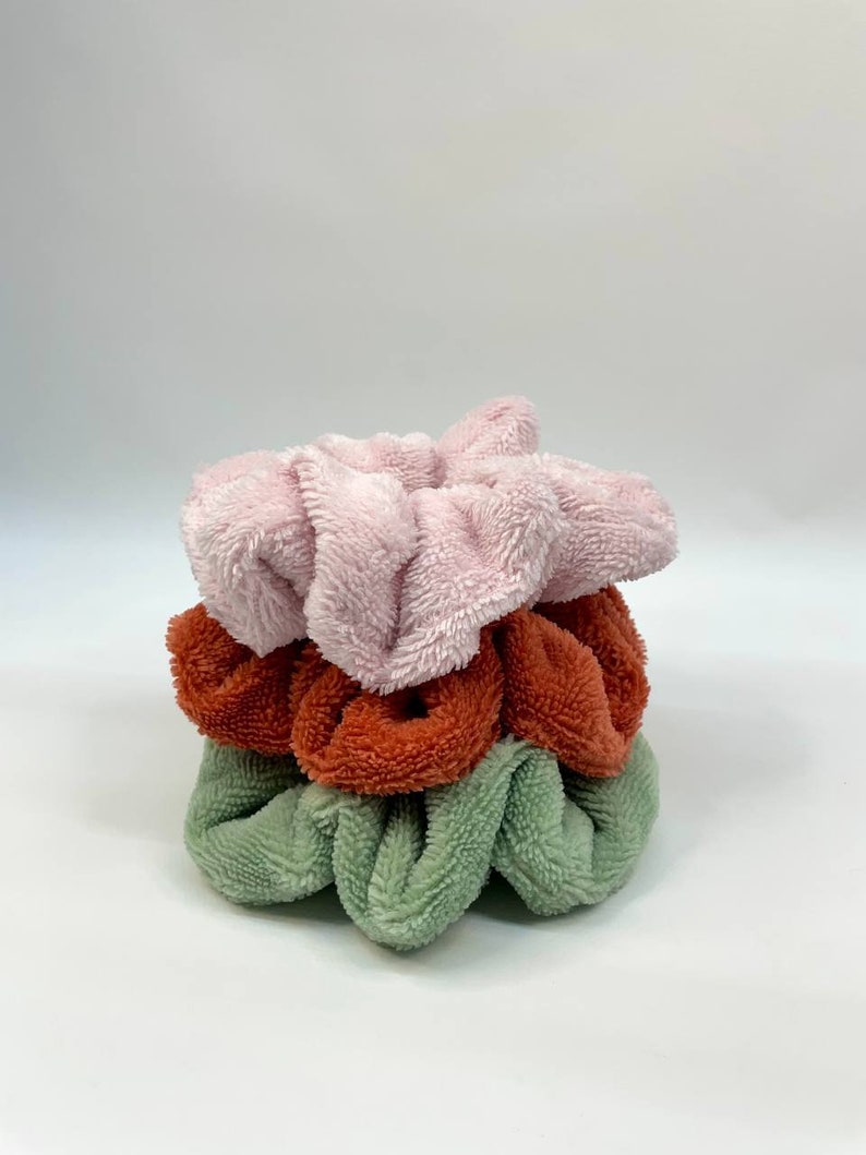 Scrunchies de terciopelo/difusos, rosa, verde, blanco, rojo imagen 3