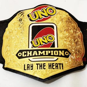 Cintura da campione di wrestling UNO, cintura da titolo per adulti, gioco di carte UNO, regalo ideale per Capodanno, per lui, fidanzato, figlio, papà, fratello, amico, Natale