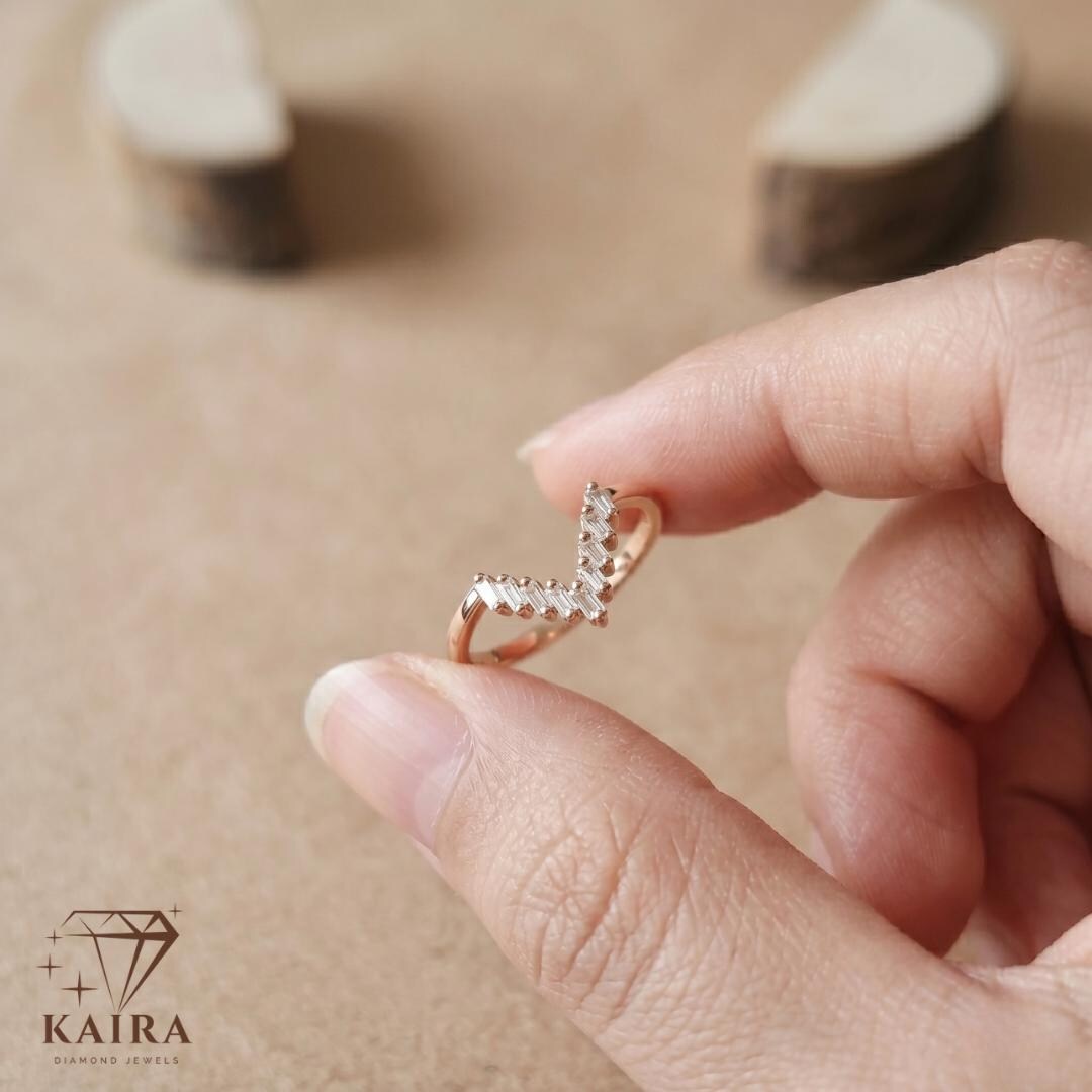 V Shaped Moissanite Chevron Ring, Baguette Rose Gold Wedding Band ...
