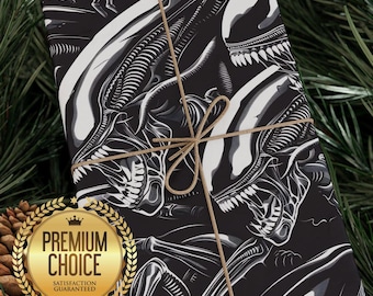 Alien Xenomorph Black and White Gift Wrapping Paper, Creepy Extraterrestrial Horror Gift Wrap, Giftwrap for Birthdays, Christmas, Halloween