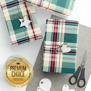 Grün, Weiß und Rot karierte Weihnachtspapierrollen, Elegante Geschenkverpackung, Rot und Grün karierte Geschenkverpackung, Weihnachtsklassische Geschenkrolle