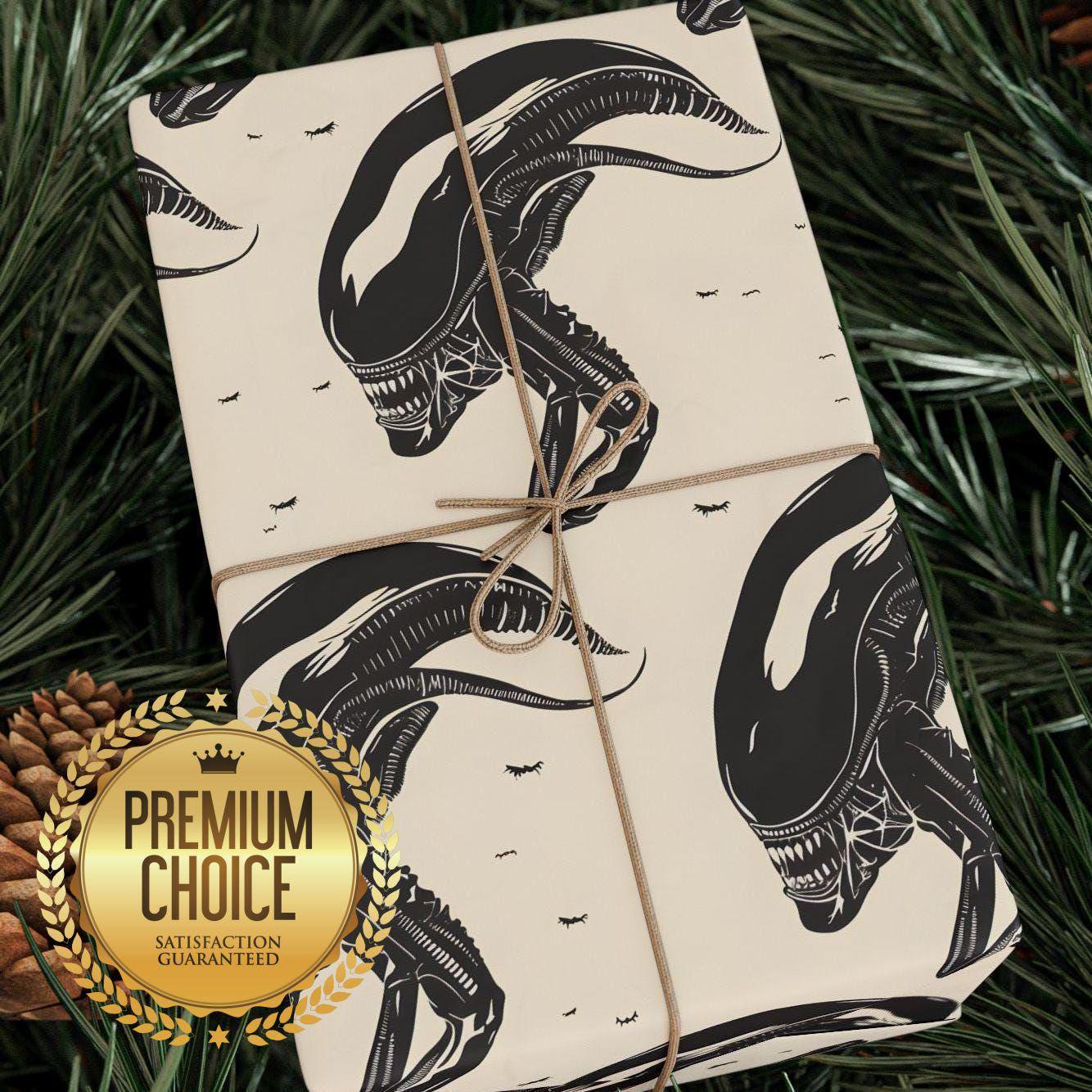 Simple Alien Xenomorph Gift Wrapping Paper for Horror Movie Lovers ...