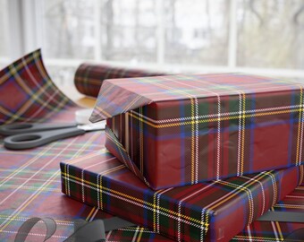 Christmas Wrapping Paper Classic Tartan Plaid Red Green Navy Elegant Timeless Gift Wrap for Weddings Anniversaries Birthdays