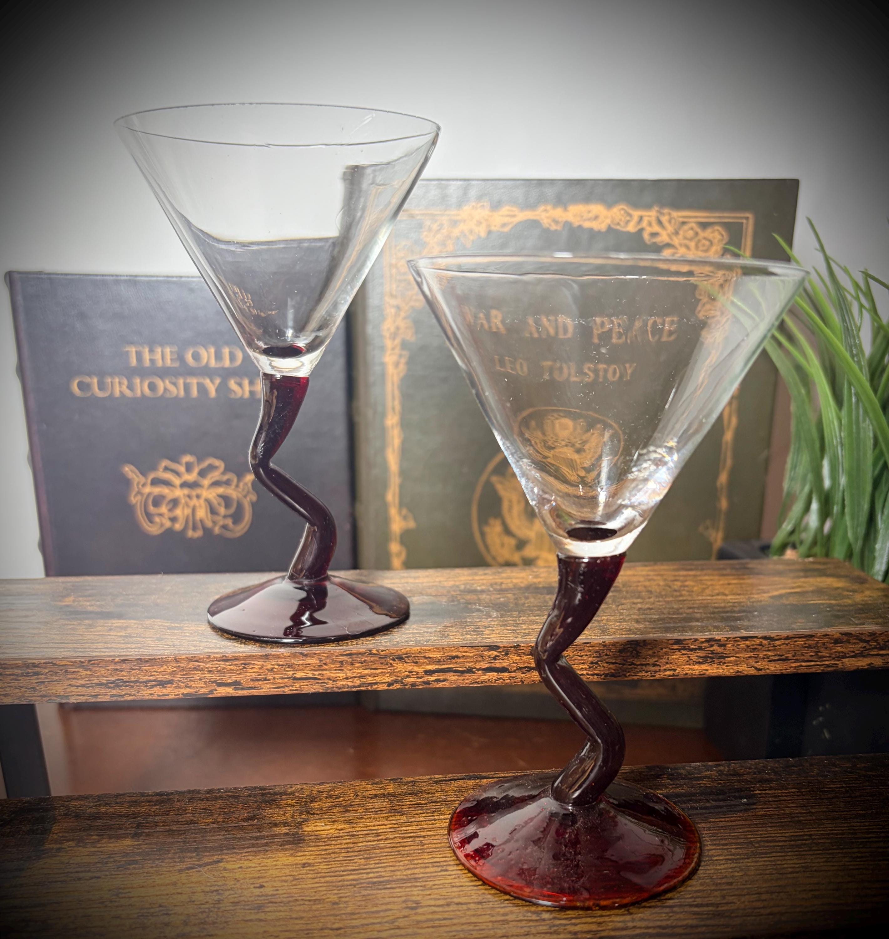 Set of 6 Champagne Bowls, 235 ml, Martini Cocktail Glasses in Vintage Art Deco Design of the 1920s, Ideal for Parties (Margarita, Whisky, Gin, Tequila), BPA-Free and Dishwasher Safe, Crystal Clear