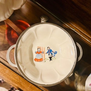 Vintage Colonial Plate Children’s Warming Bowl - Made in USA