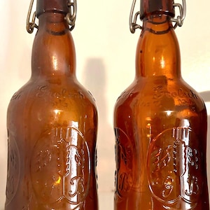 Vintage Grolsch Premium Lager Flaschen - Set mit zwei Stück