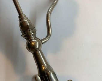 Corkscrew champagne tap