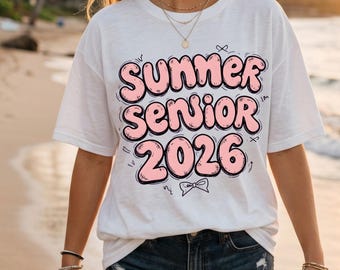 PNG de graduación de verano de 2026, lindas letras de burbujas estilo doodle, diseño de camiseta de graduación, sublimación femenina para graduación de 2026, imágenes prediseñadas de moda para graduación de verano