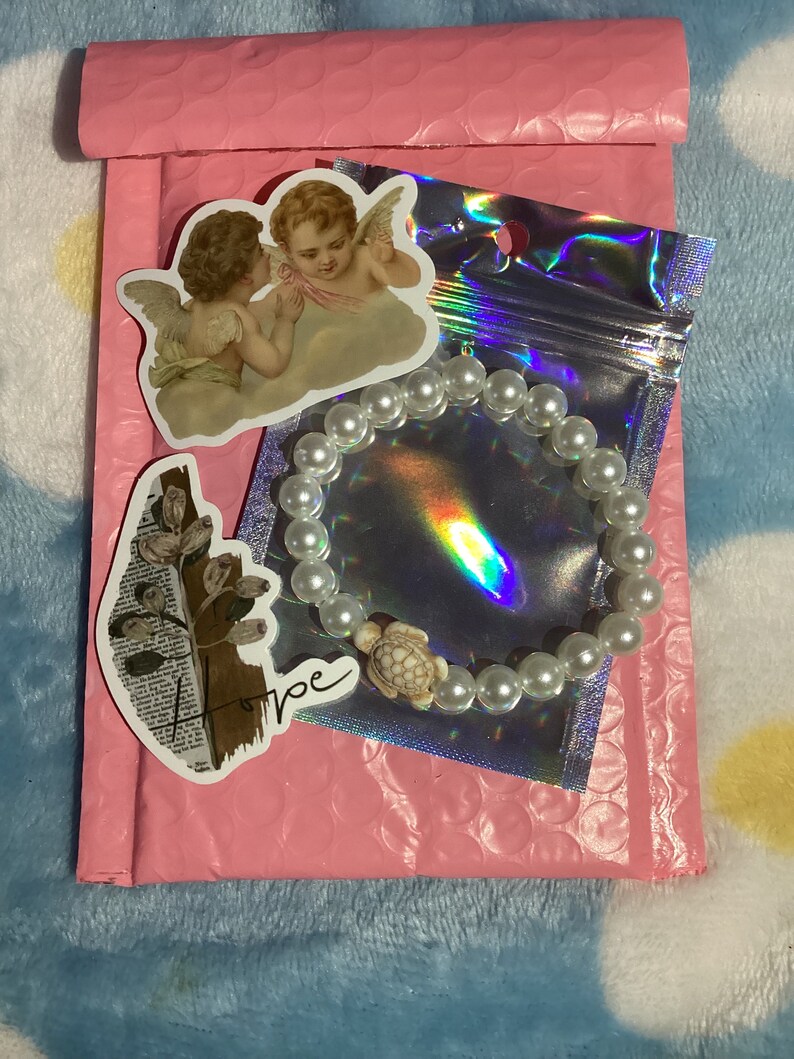 Bracelets image 1