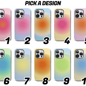 K&ouml;nnte beinhalten: Zehn verschiedene iPhone-H&uuml;llen-Designs mit einem Farbverlauf. Die H&uuml;llen sind von 1 bis 10 nummeriert. Die Designs umfassen rosa, blaue, gelbe und gr&uuml;ne Farbverl&auml;ufe.