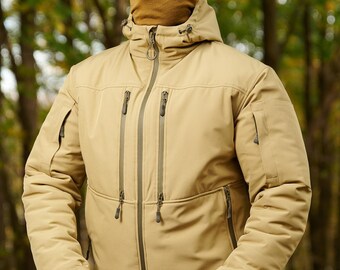 オーダーメイドのタクティカル ウィンター ジャケット「Alfa」 - アウトドア用防風断熱 - お客様のために縫製いたします。