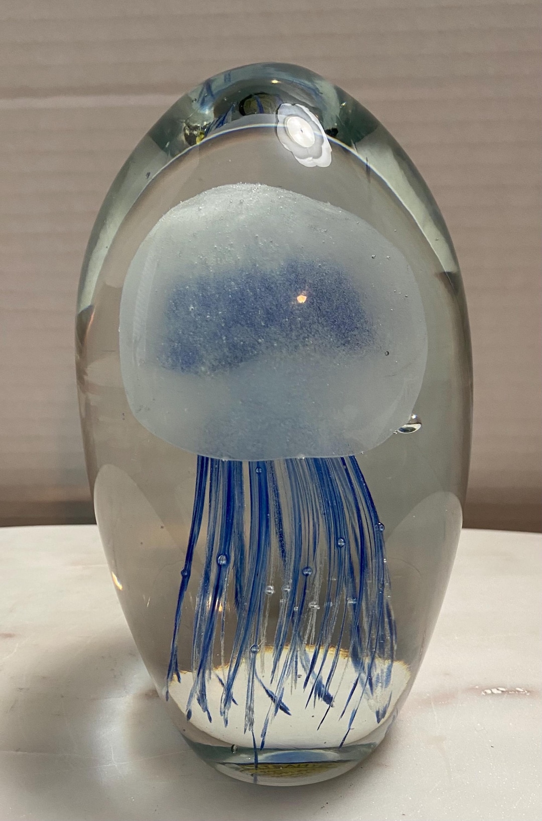 Vintage Dynasty Gallery Heirloom Collection Glow in the Dark Jelly Fish ...