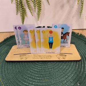 Porta carte da gioco in legno personalizzato - Rendi più facili i tuoi giochi di UNO, Skyjo, 7 Families e altro ancora!