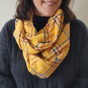 Flannel Infinity Scarf with Zipper Pocket, Cozy Checkered Winter Infinity Scarf, Yellow Plaid Scarf, Cotton Flannel Hidden Pocket Scarf