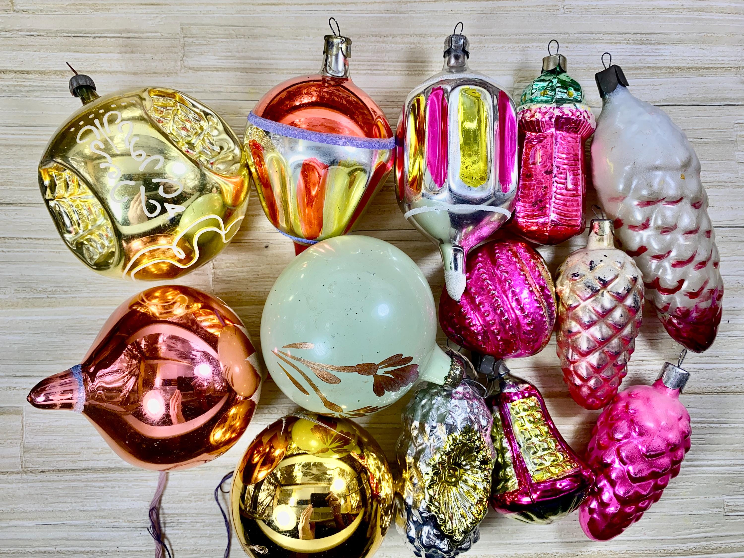 Christmas Ornaments - Garden / Christmas Ornaments / Seasonal Décor