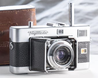 Voigtlander Vitessa N 35mm Vintage Rangefinder Film Camera with Case