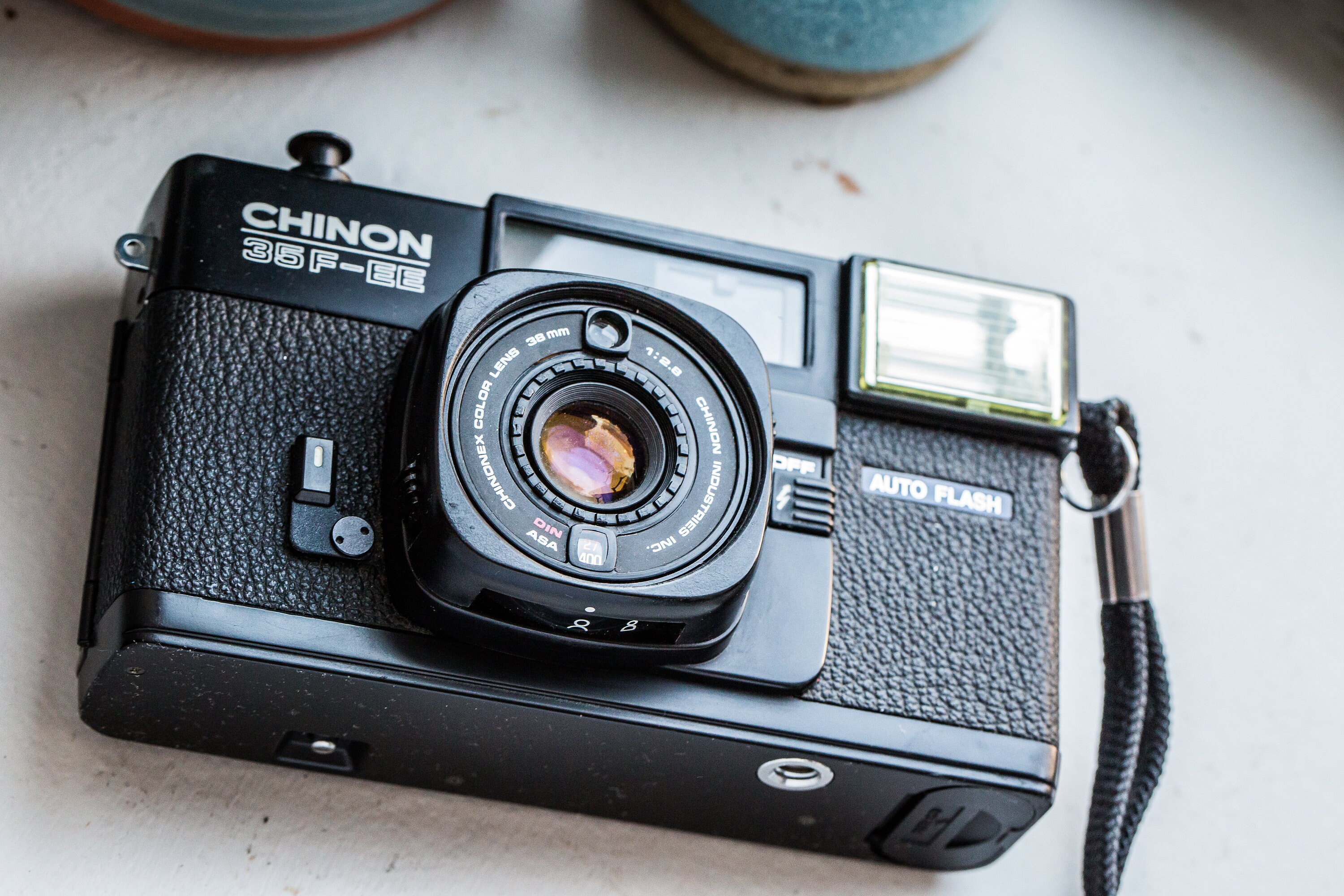 動作品】CHINON EE 35 ブラック レンジファインダー Chinon 35EE-II