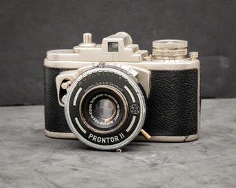 Bolta Photavit III Compact Vintage Film Camera with Prontor shutter
