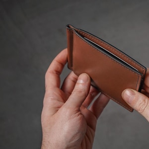 Carteira Cognac Slim Money Clip para homens - Carteira com porta-notas e prendedor de dinheiro - Carteira Slim Money Clip feita à mão para homens - Presente para homens - Presente para ele