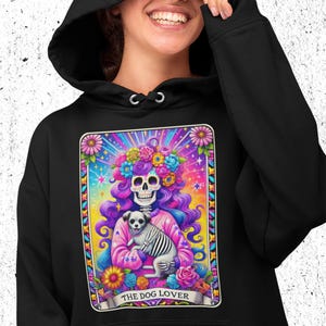 Sweat à capuche imprimé personnalisé | Comédie drôle de style carte de tarot | L'amoureux des chiens | Cadeau fantaisie personnalisé