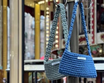 Handmade crochet handbag / The DIY Souk