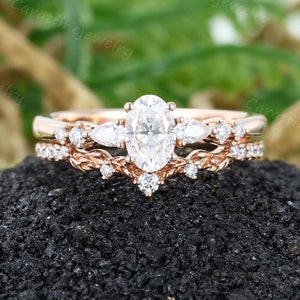 Oval Moissanite engagement ring set Vintage Rose gold Diamond Bridal ring set Leaf Diamond wedding ring set Art deco Promise ring gift women